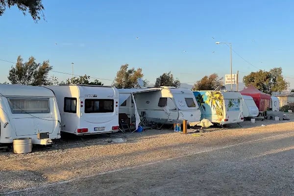 Seaside Karavan Park - Resim 6