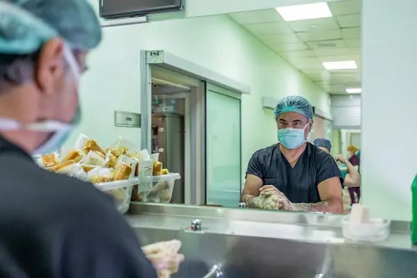Op. Dr. H. Seçkin Okşar Estetik,Plastik ve Rekonstrüktif Cerrahi Kliniği - Resim 11