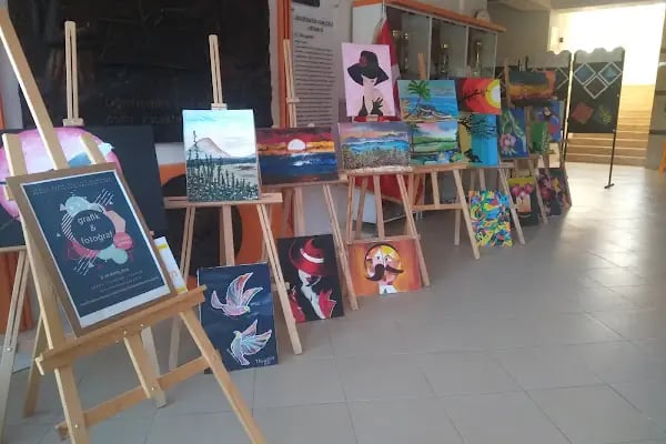 Eczacı Güzin Velittin Bekrioğlu Mesleki Ve Teknik Anadolu Lisesi - Resim 4