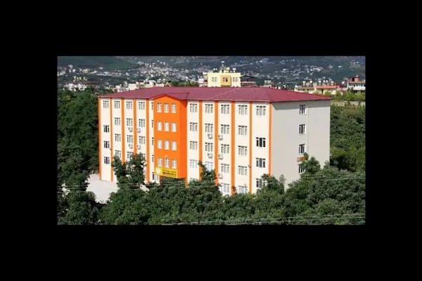 Eczacı Güzin Velittin Bekrioğlu Mesleki Ve Teknik Anadolu Lisesi - Resim 2