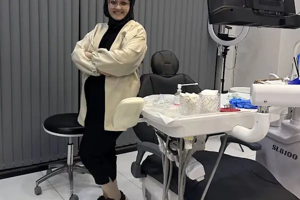 Dişhekimi Elif Kınalı Yurdakul - Resim 4