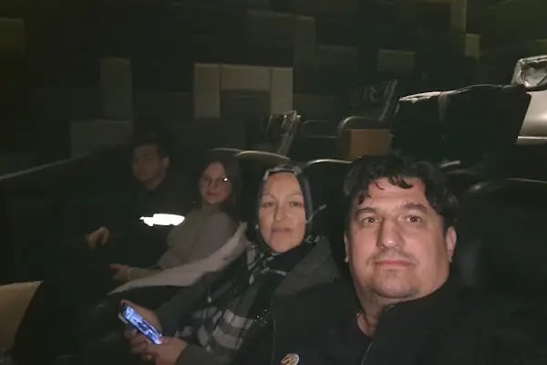 Cinema Pink - Resim 14