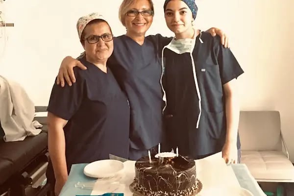 Prof. Dr. Aylin Bilgin Karabulut - Estetik ve Plastik Cerrah - Resim 2