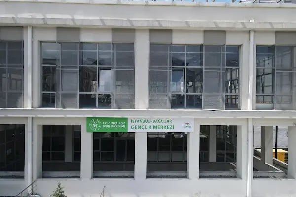 GSB BAĞCILAR GENÇLİK MERKEZİ - Resim 1