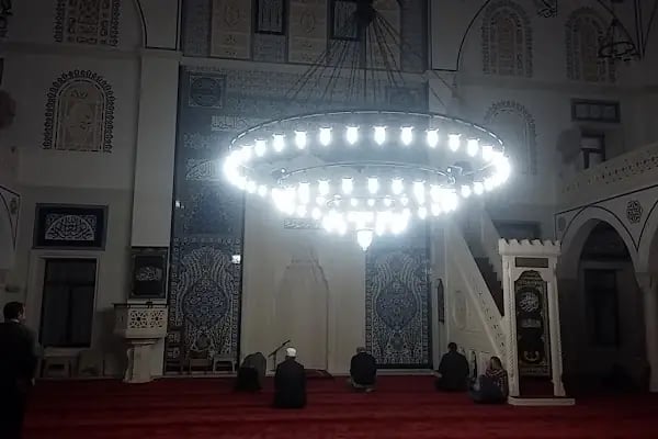 Kayıkcıoglu Hacı Salih Camii - Resim 2