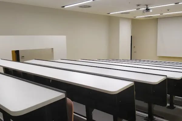 T.C İSTANBUL KÜLTÜR ÜNİVERSİTESİ BASIN EKSPRESS KAMPÜSÜ - Resim 14