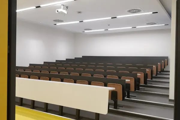 T.C İSTANBUL KÜLTÜR ÜNİVERSİTESİ BASIN EKSPRESS KAMPÜSÜ - Resim 4
