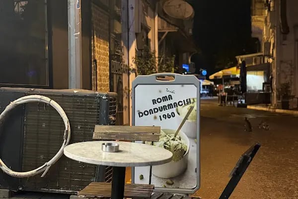 Madam Sofia Cafe &amp; Bar - Resim 6
