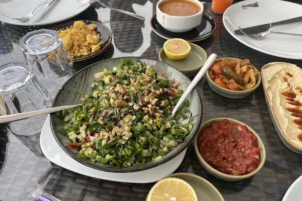 Akçaabat Horon Köfte &amp; Balık Restaurant - Resim 17