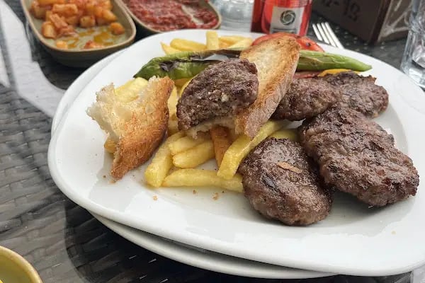 Akçaabat Horon Köfte &amp; Balık Restaurant - Resim 5