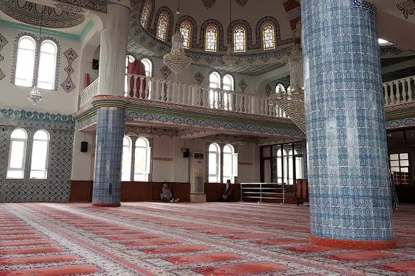 Türbe Cami - Resim 20