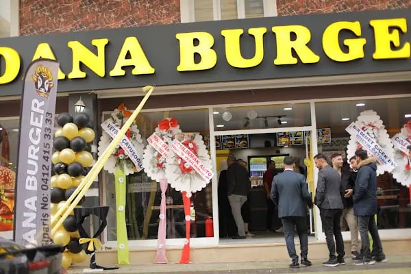 Bay Dana Burger - Resim 17