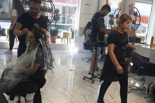 HairStory Vip Bayan Kuaförü - Resim 2