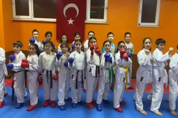 ELTEMUR SPOR KULÜBÜ GÖLCÜK YÜZBAŞILAR ŞUBESİ - Resim 6