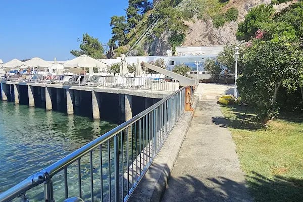 Değirmen Plajı-Adaçatı Restaurant - Resim 4