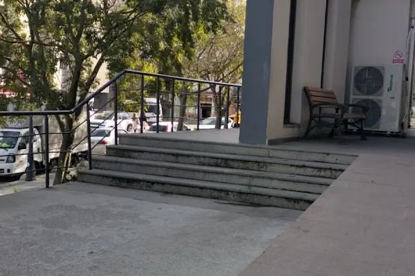 Akşemsettin Kapalı Yüzme Havuzu - Resim 5