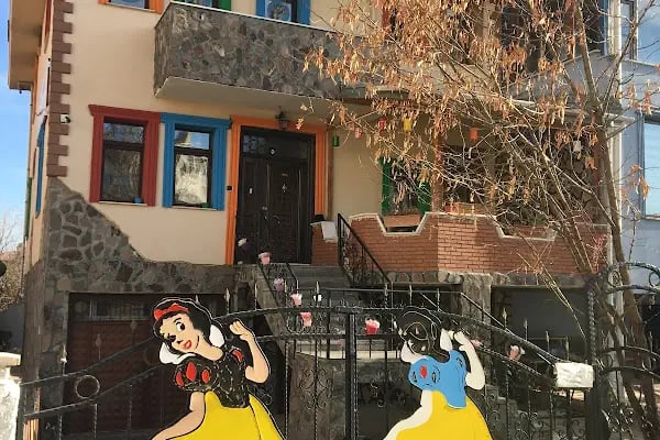 KAR TANELERİ KREŞ VE GÜNDÜZ BAKIM EVİ - Resim 3