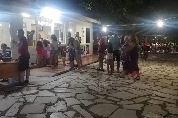 Dondurmacı Hasan Aile Çay Bahçesi - Resim 18