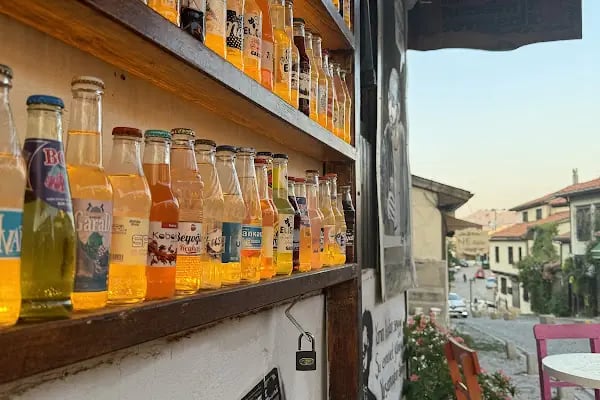 Hangimiz Sevmedik Cafe - Resim 10