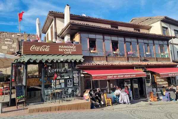 Hangimiz Sevmedik Cafe - Resim 2