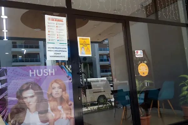 Hüsnü Yüksel Kuaför &amp; Hairdresser &amp; Парикмахер &amp; Friseur - Resim 10