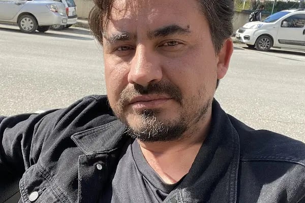 Hüsnü Yüksel Kuaför &amp; Hairdresser &amp; Парикмахер &amp; Friseur - Resim 14