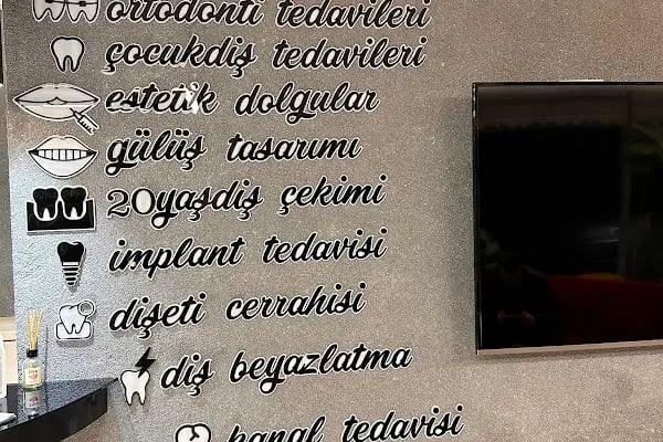 Dent Aydınlıkevler Diş Polikliniği - Resim 14