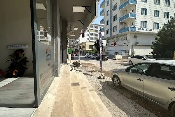 BURAK AUTO EMLAK ve GAYRİMENKUL - Resim 3