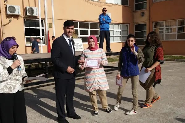 Karşıyaka Tüpraş Mesleki ve Teknik Anadolu Lisesi - Resim 12