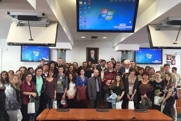 Karşıyaka Tüpraş Mesleki ve Teknik Anadolu Lisesi - Resim 3