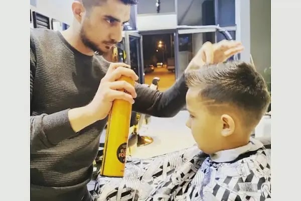 Saloon Mustafa Kaplan - Resim 13