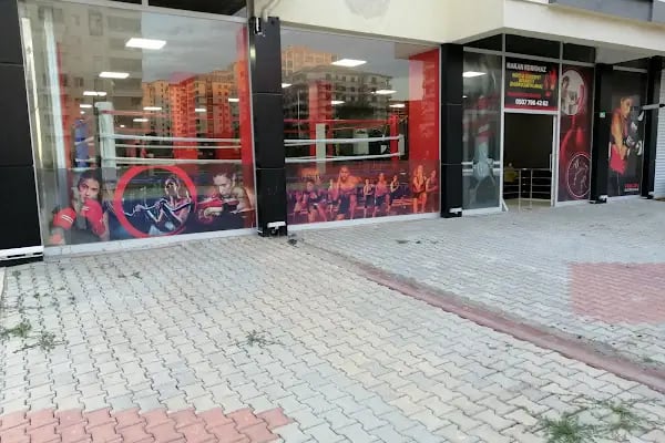 HAKAN KORKMAZ SPOR SALONU FİTNESS-BOKS - Resim 8
