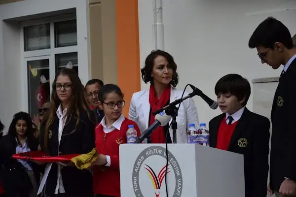 Narlıdere Özel TAKEV İlk ve Orta Okulu - Resim 18