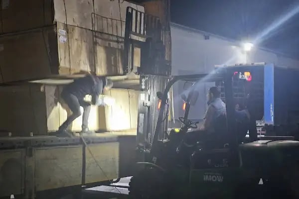 UPS KARGO SAKARYA AKTARMA MERKEZI - Resim 3