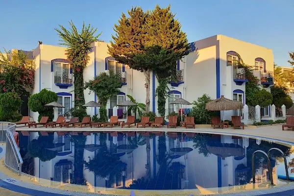 Serpina Hotel - Resim 12