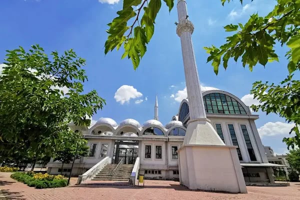 Ömer HUMAN Camii - Resim 14