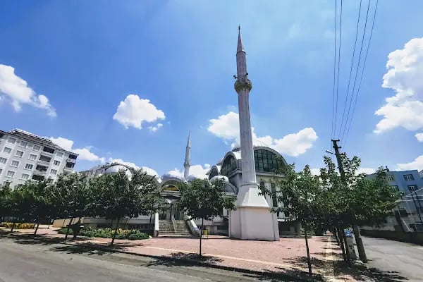 Ömer HUMAN Camii - Resim 13