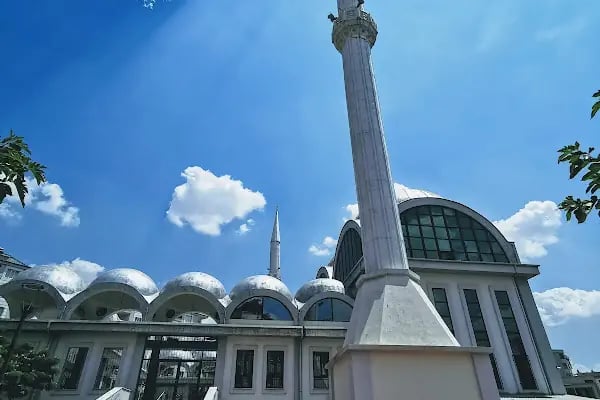 Ömer HUMAN Camii - Resim 8