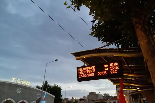 Alsancak Gar Tramvay Durağı - Resim 15