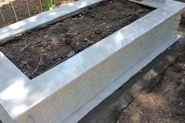 İnanç mezar Bergama mermer İzmir Mezar Yapımı Aliağa dikili Kınık soma Çandarlı Ayvalık menemen - Resim 16