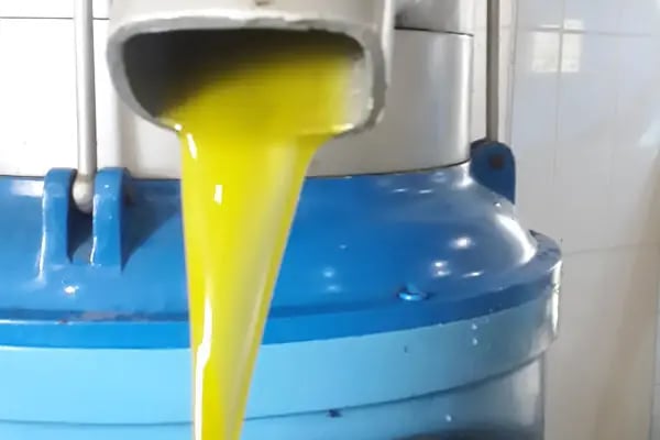 Çömden Zeytinyağı Fabrikası Hüdaverdi gıda san ve tic ltd sti - Resim 2