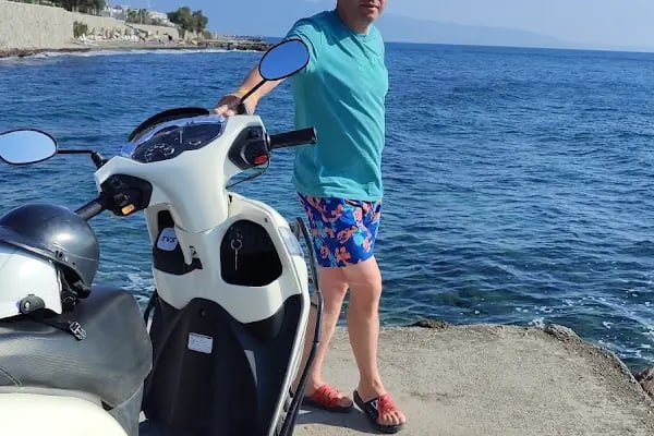 Moon Dream Rent a moped - Resim 2