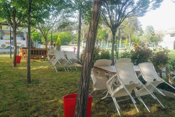 Saray Aile çay bahçesi - Resim 3