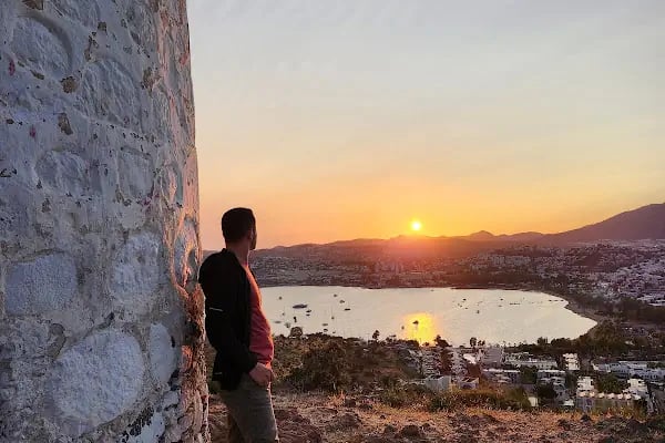 Gümbet Yeldeğirmenleri - Resim 9