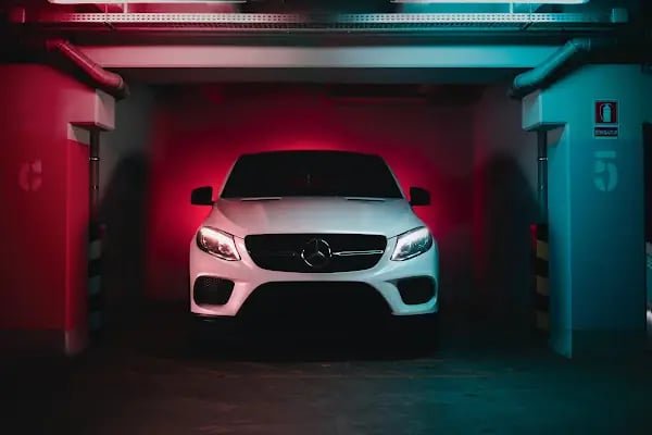 GARAJ V12 | Otopark - Oto Galeri - Resim 2
