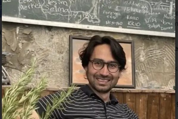 Uzm. Dr. Kambiz Moheb - Resim 3