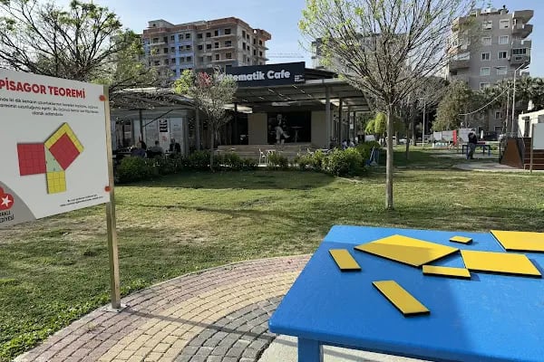 Bayraklı Belediyesi 100.Yıl Matematik ve Zeka Oyunları Parkı - Resim 12