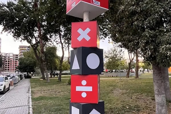Bayraklı Belediyesi 100.Yıl Matematik ve Zeka Oyunları Parkı - Resim 5
