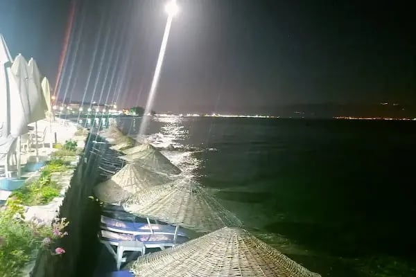 Özgün Cafe Beach - Resim 13