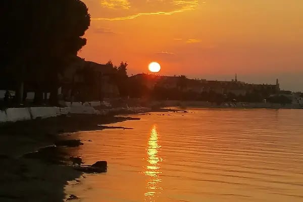 Özgün Cafe Beach - Resim 18